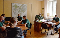 в ОГБУ «Лесопожарная служба Смоленской области» прошло совещание по итогам первого полугодия 2020г - фото - 1