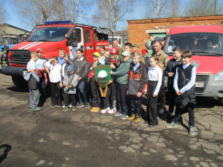 вяземский филиал Лесопожарной службы провел экскурсию для школьников - фото - 1