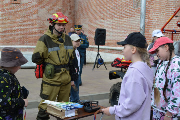 лесопожарная служба присоединилась к акции «МЧС России за безопасное детство» - фото - 1