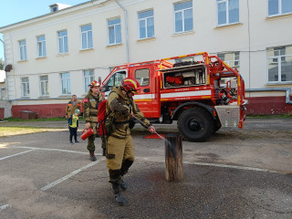 урок в «Школе юного пожарного» - фото - 1